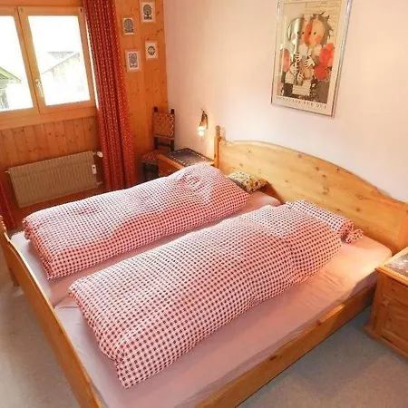 Feutersoey Sleeps 8 Wifi Apartment Gsteig