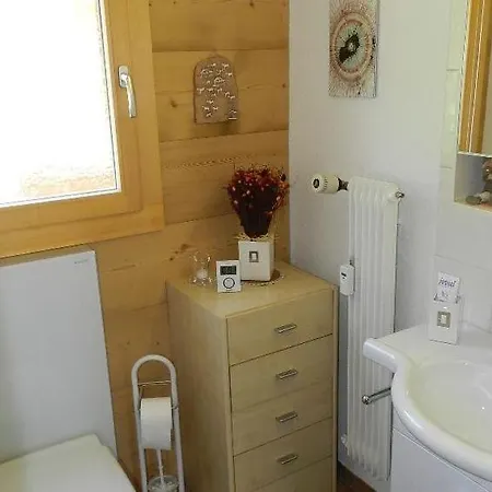 Feutersoey Sleeps 8 Wifi Apartment *