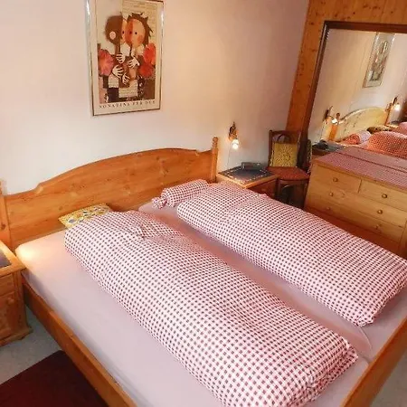 Feutersoey Sleeps 8 Wifi * Gsteig