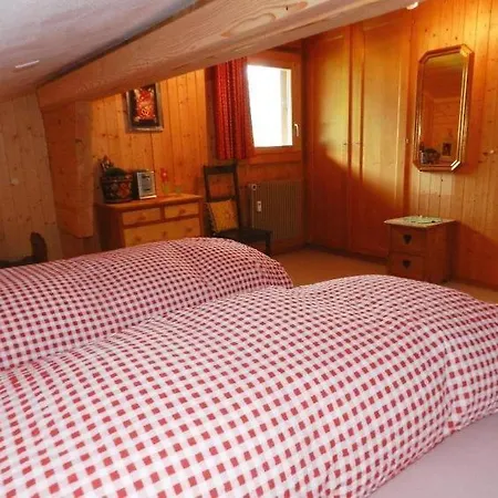 Feutersoey Sleeps 8 Wifi Apartment *